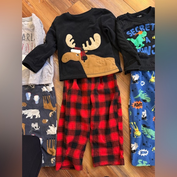 Kids Pajamas Set of 4 - Moose and Bear Design - Picture 12 of 15